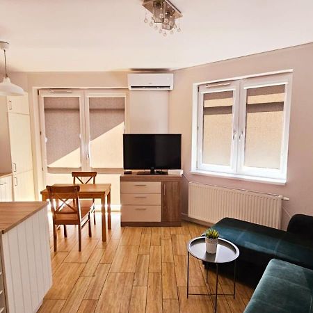 Apartament Mlynarska Piła Buitenkant foto